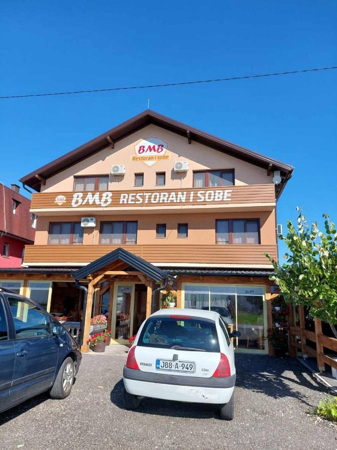 Restoran Bmb Hotell Odžak Exteriör bild