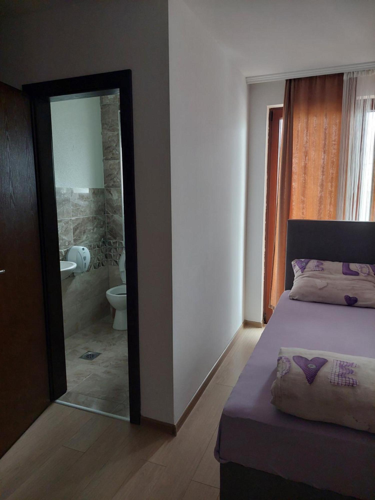 Restoran Bmb Hotell Odžak Exteriör bild