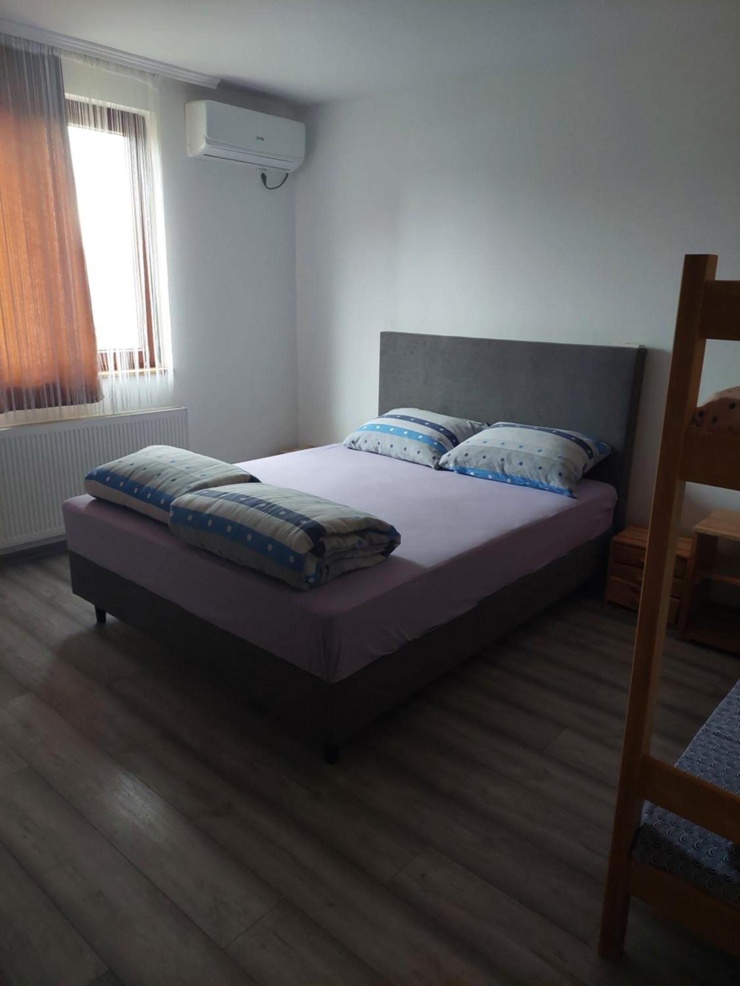 Restoran Bmb Hotell Odžak Exteriör bild