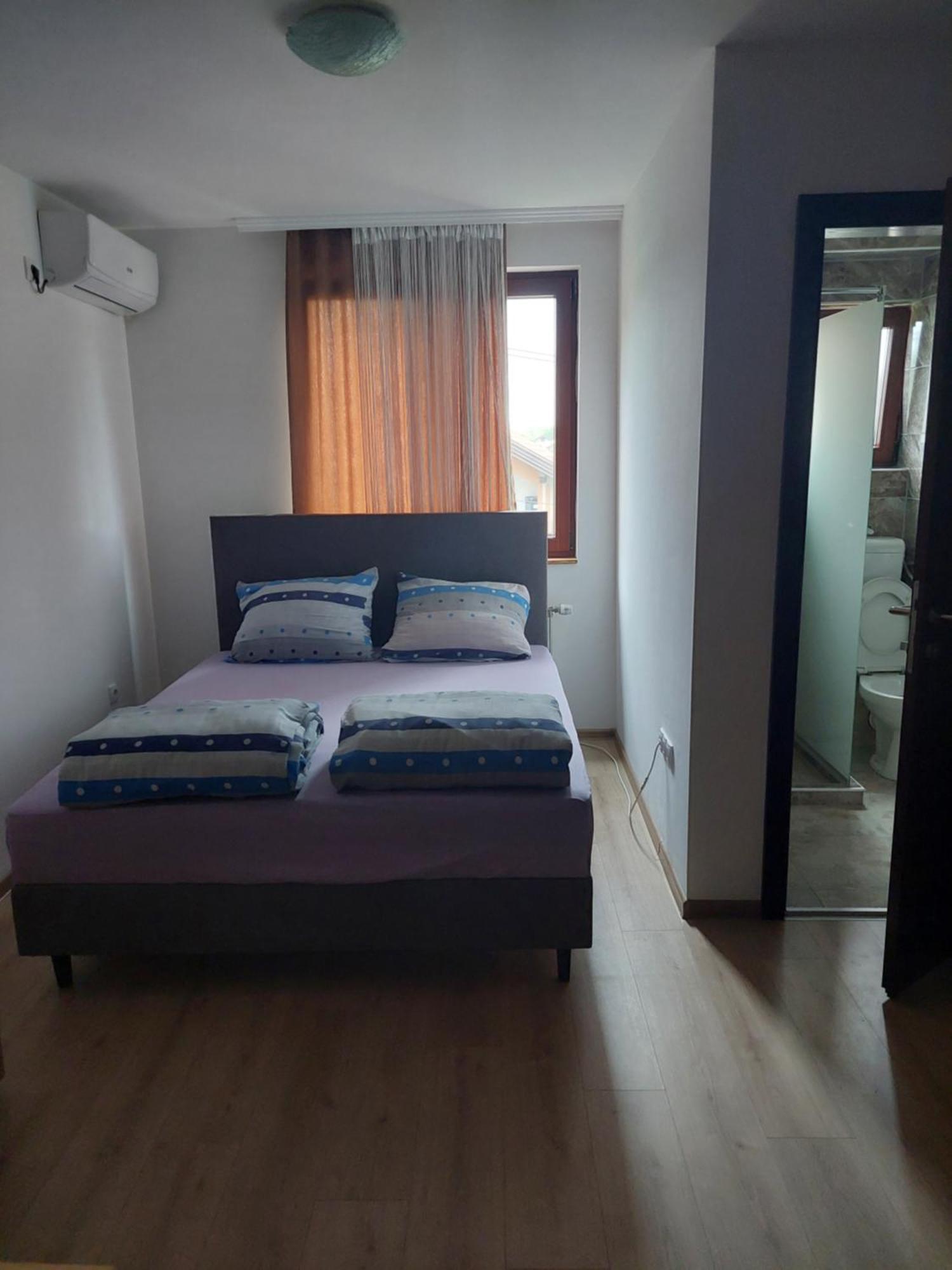 Restoran Bmb Hotell Odžak Exteriör bild