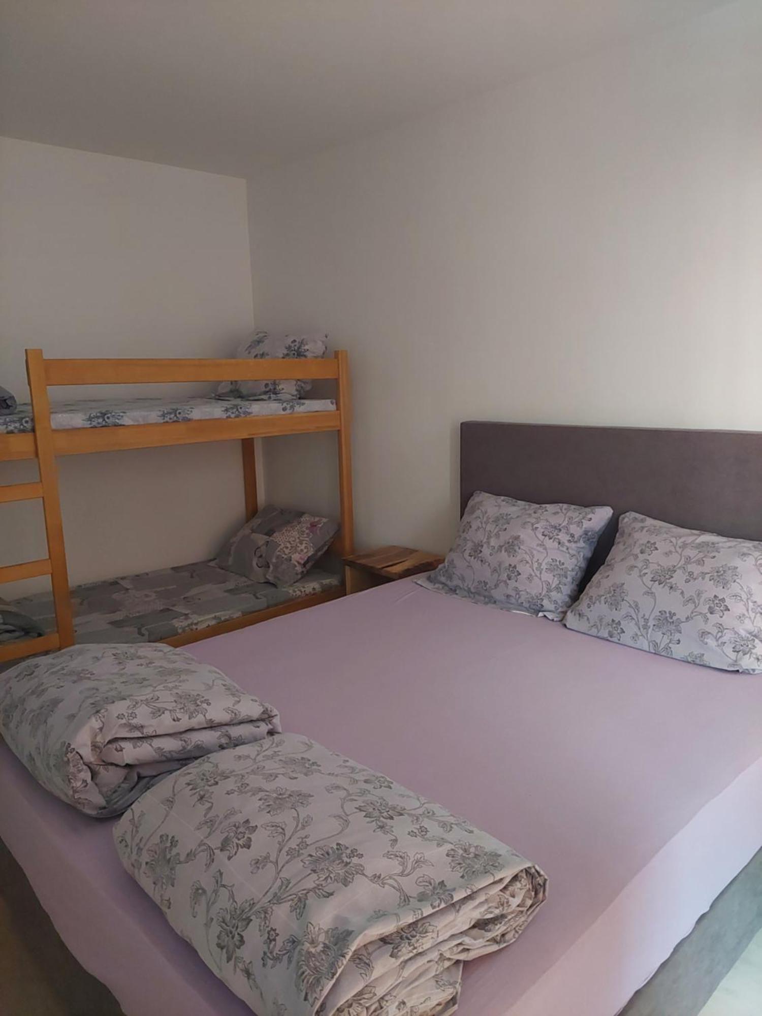Restoran Bmb Hotell Odžak Exteriör bild